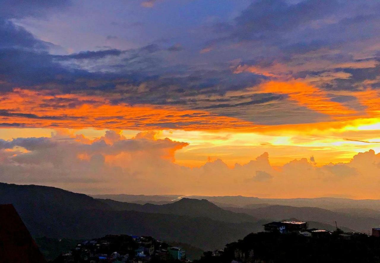 Vacation House In Baguio With Amazing Sunset Views Baguio City Exteriér fotografie